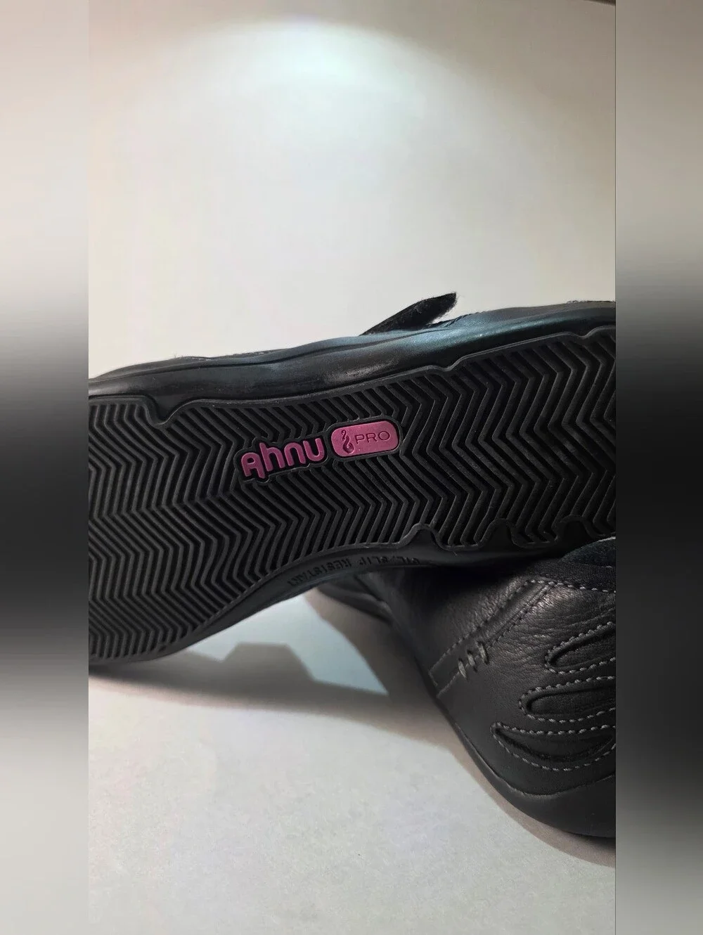 Ahnu Gracie Pro Black Leather Mary Janes Sneakers Flats Granola Girl Womens 9.5